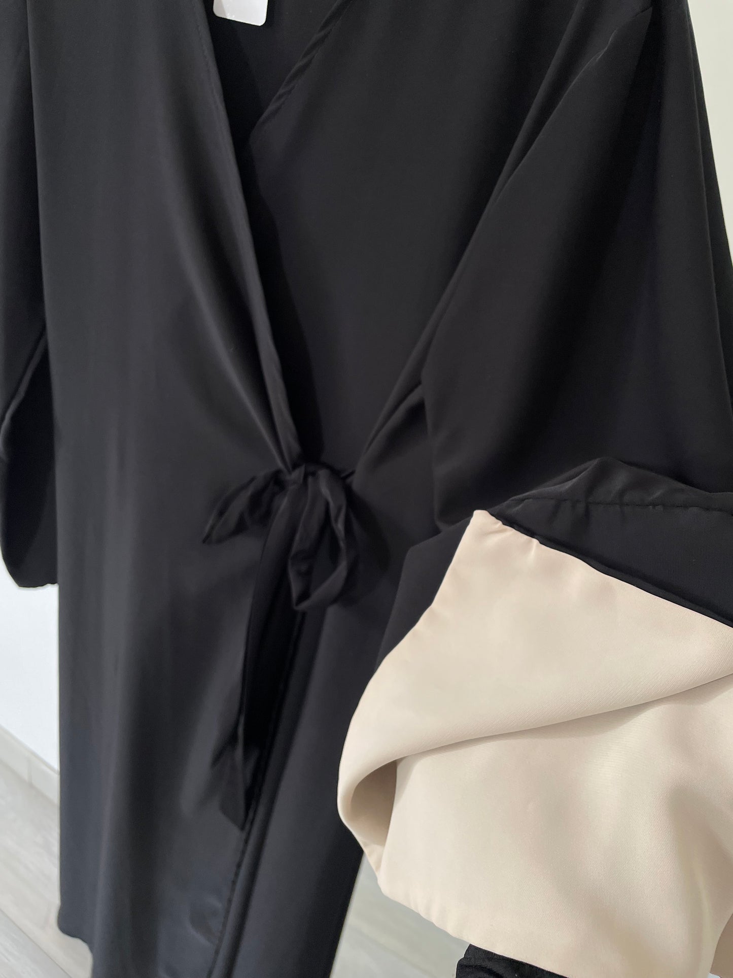 Abaya cache coeur - Noir