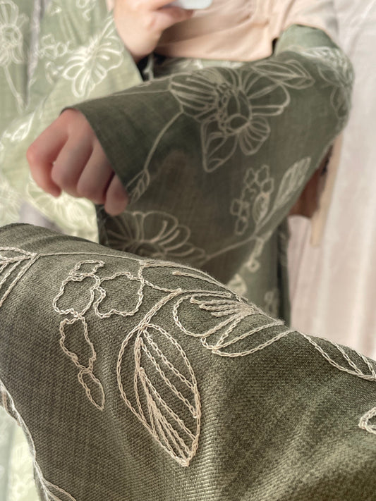 Robe en lin brodée - Verte