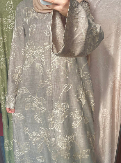 Robe brodée - Taupe